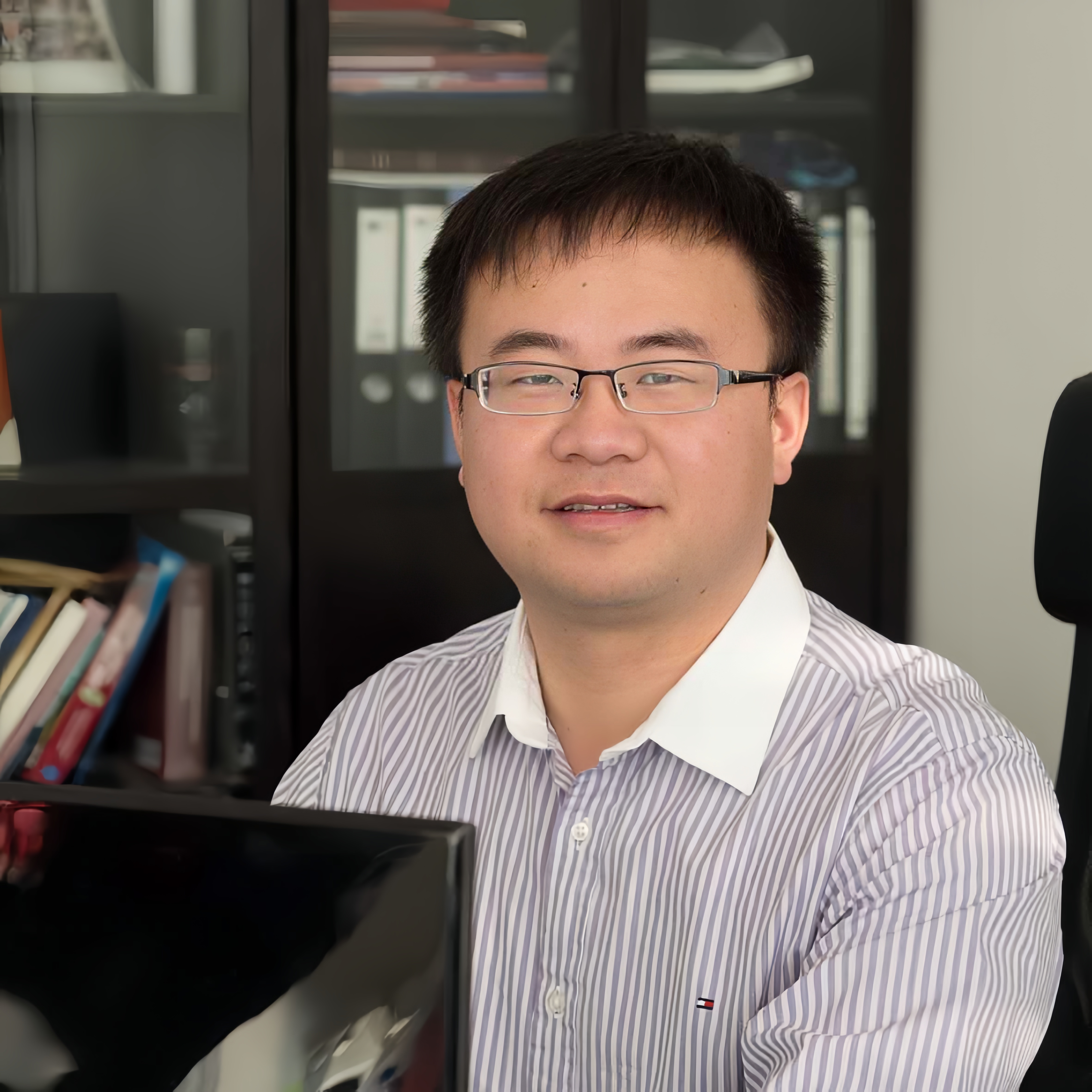 开云体验官网入口_开云(中国)创新论坛第一千七百九十四讲：多元介孔材料的合成与性能研究