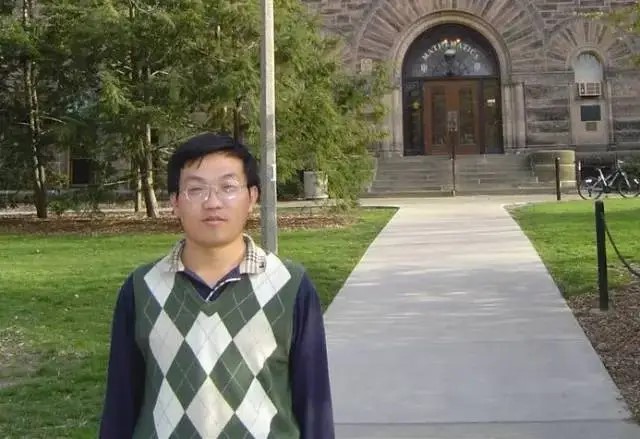 开云体验官网入口_开云(中国)创新论坛第一千六百八十一讲：Problems and results on determinants involving Legendre symbols