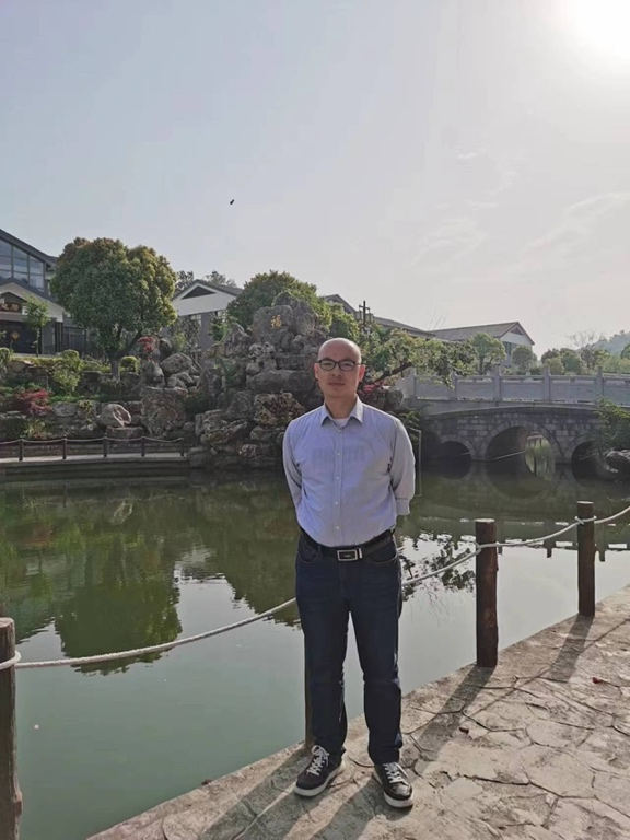 开云体验官网入口_开云(中国)创新论坛第一千八百三十一讲：引力的宇称对称性检验